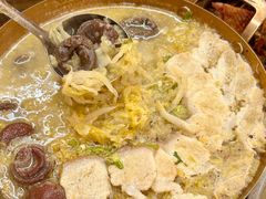 -闯关东东北农家菜(崂山石老人店)