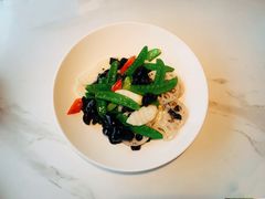 -荷塘秋月·本帮江浙菜(国权路店)