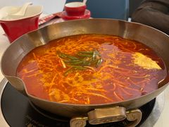 -毛辣果·贵州红酸汤牛肉火锅(西单店)