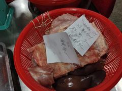 -标记美食新鲜猪杂(兴南大道店)
