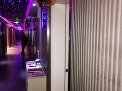 -唯爱KTV聚会餐厅(仙林东城汇店)