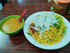 -成群小食店