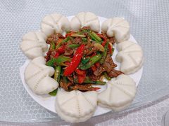 小炒黄牛肉-巴扎美食·新疆菜·西域歌舞表演餐厅(新疆大厦店)