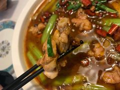 香辣牛蛙仔-肆月河豚·新淮扬(金融街店)