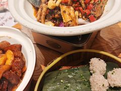 -黄泥岗·地道湖北菜(奥特莱斯店)