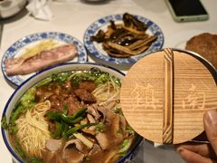 -镇南锅盖面馆(解放路店)