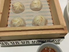 -桂满陇·蟹黄小笼汤包(中山公园店)