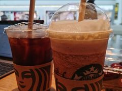 冷萃冰咖啡-星巴克(郑州曼哈顿广场店)