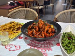 -肥肥虾庄·金牌油焖大虾(汉口城市广场店)