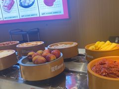 -龍歌自助小火锅(市北CBD万达店)