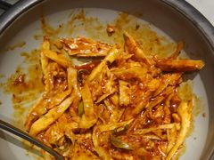 敲糖棒棒鸡-辛香汇·现炒川菜(淮海路百盛店)