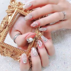 -七彩虹美甲美睫 半永久