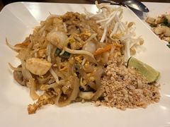 -两兄弟Song Pee Nong(2号店)