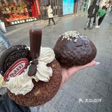 买个泡芙被问了一路……