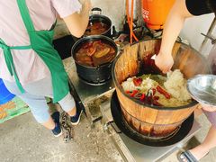 -梁阿婆廿年老牌扣肉糯米饭