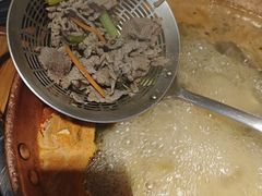 -洱火云南酸菜牛肉火锅(石景山当代商城店)