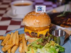 -鲨鱼美式餐厅酒吧Sharky