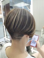 -PE SALON