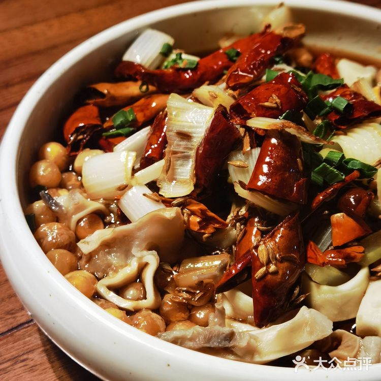 挑个雪天❄️来樱花树下烤肉肉🥩