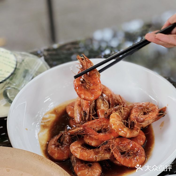 周末游玩好去处，竹林深处的竹园里