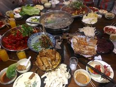 -乡土黄·鲜牛肉火锅·小龙虾(兴业街店)
