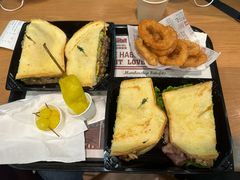 -The Habit Burger Grill 哈比特汉堡(爱琴海店)
