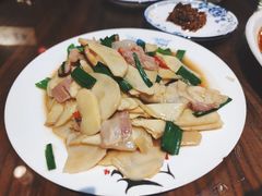 -缘来聚·徽菜名店(黄山宏村店)