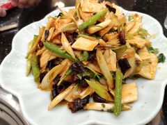 -瑞杰烧烤店·24小时营业(山东路店)