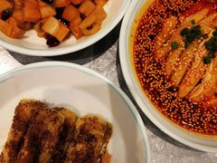 -姚姚酸菜鱼·金戈戈香港豉油鸡(喜荟城联名店)