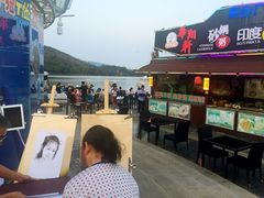 -亚龙湾亚泰商业街