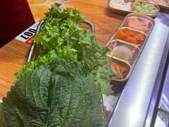 生菜苏子叶合盘-郭记烤肉创始店(民丰大街店)