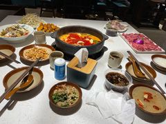 -贵府酸汤牛肉火锅·贵州老字号(飞山街店)