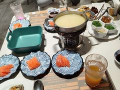 -金马门国际美食百汇(珞喻路店)
