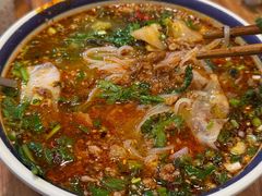 -云阿蛮云南生烫牛肉米线(奉贤路店)