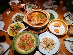 -吃饭皇帝大土家民族菜(荟聚店)