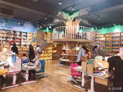 -新华书店(解放中路店)