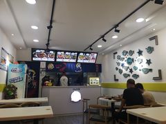 大堂-鲲少爷烤鱼饭.螺蛳粉·清真(爱琴海店)