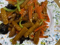 地方特色溜咯吱-清宫宴酒楼·计氏松枝包子