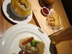-LENBACH兰巴赫西餐啤酒坊(大连星海广场店)