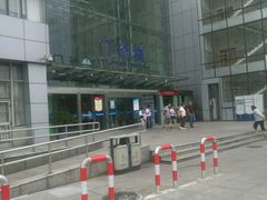 -上海市松江区中心医院