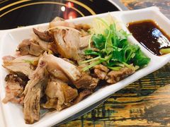 万峦猪脚-台南擔仔面·卤肉饭(老虹井路店)