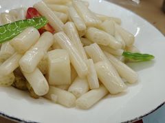 -老三样·旧食新味(绿地店)