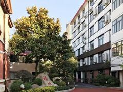 -上海戏剧学院附属高级中学