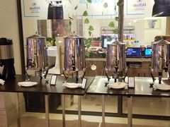 大堂-海口绿发希尔顿酒店-田园汇自助餐·三文鱼·海鲜