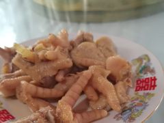 -小六农家乐(崇明西沙湿地店)