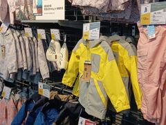 -迪卡侬(苗岭路店)