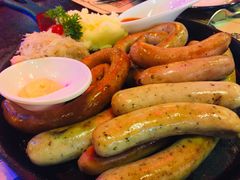 什锦香肠拼盘-马迭尔德式西餐精酿啤酒屋(中央大街店)