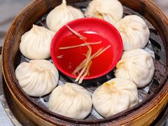 蟹黄汤包-老上海食惠裡小籠包生煎包