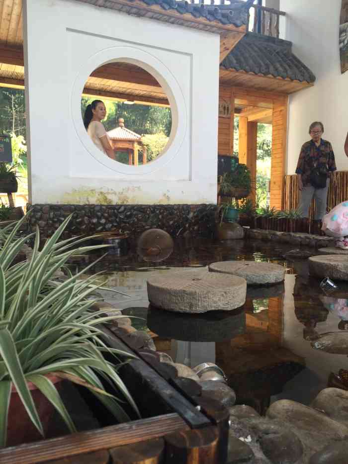 那山那水云溪居-"饭菜好好吃!就是小贵11人(8大3小)吃.