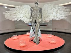 -涨巢·潮玩水疗局